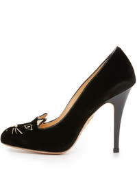 schwarze Pumps von Charlotte Olympia