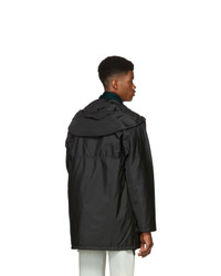 schwarze Regenjacke von Gucci