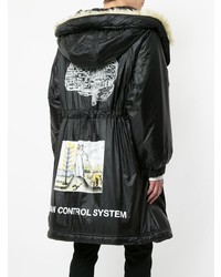 schwarze Regenjacke von Undercover