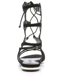 schwarze Römersandalen aus Wildleder von Schutz