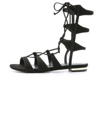 schwarze Römersandalen aus Wildleder von Schutz