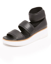 schwarze Sandalen von DKNY