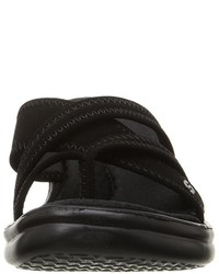 schwarze Sandalen von Skechers