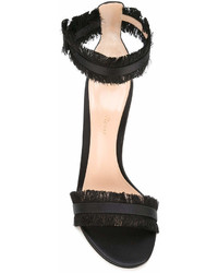 schwarze Satinsandalen von Gianvito Rossi