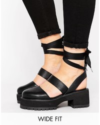 schwarze Schuhe von Asos