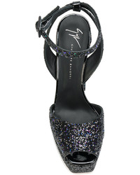 schwarze Schuhe von Giuseppe Zanotti Design