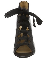 schwarze Schuhe von CHARLINE DE LUCA