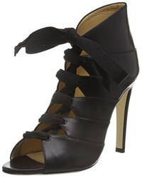 schwarze Schuhe von CHARLINE DE LUCA