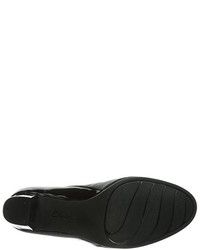 schwarze Schuhe von Clarks