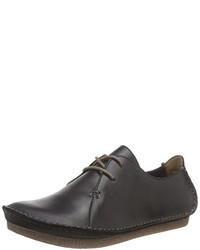 schwarze Schuhe von Clarks