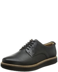 schwarze Schuhe von Clarks