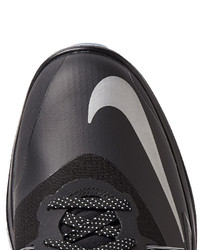 schwarze Schuhe von Nike