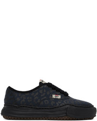 schwarze Segeltuch niedrige Sneakers mit Leopardenmuster von Miharayasuhiro
