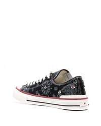 schwarze Segeltuch niedrige Sneakers mit Paisley-Muster von MOA - Master of Arts