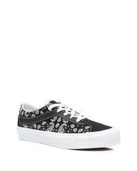 schwarze Segeltuch niedrige Sneakers mit Paisley-Muster von Vans