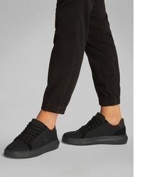 schwarze Segeltuch niedrige Sneakers von Calvin Klein Jeans