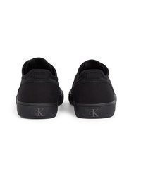 schwarze Segeltuch niedrige Sneakers von Calvin Klein Jeans