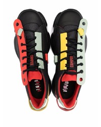 schwarze Segeltuch niedrige Sneakers von Camper