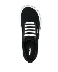 schwarze Segeltuch niedrige Sneakers von Ambush