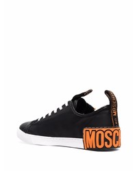 schwarze Segeltuch niedrige Sneakers von Moschino