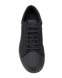 schwarze Segeltuch niedrige Sneakers von Etq.