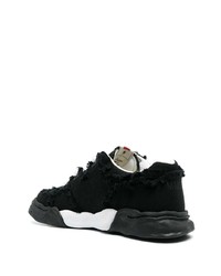 schwarze Segeltuch niedrige Sneakers von Maison Mihara Yasuhiro