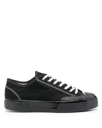 schwarze Segeltuch niedrige Sneakers von Superga