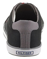 schwarze Segeltuch niedrige Sneakers von Tommy Hilfiger