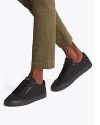 schwarze Segeltuch niedrige Sneakers von Tommy Hilfiger