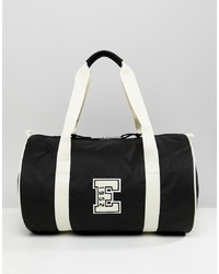 schwarze Segeltuch Sporttasche von Eastpak