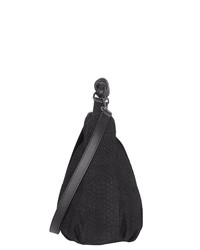 schwarze Shopper Tasche aus Leder mit Schlangenmuster von POON Switzerland