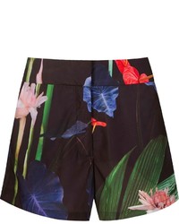 schwarze Shorts mit Blumenmuster