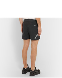 schwarze Shorts von Salomon