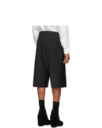 schwarze Shorts von Random Identities