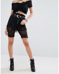 schwarze Shorts von PrettyLittleThing