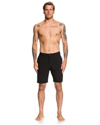 schwarze Shorts von Quiksilver