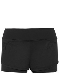 schwarze Shorts