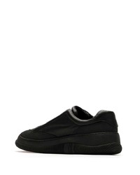 schwarze Slip-On Sneakers aus Leder von OSKLEN