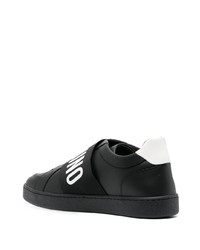 schwarze Slip-On Sneakers aus Leder von Moschino