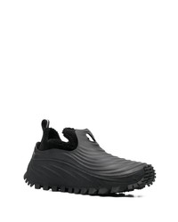 schwarze Slip-On Sneakers aus Leder von Moncler