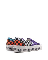 schwarze Slip-On Sneakers aus Segeltuch mit Karomuster von Vans