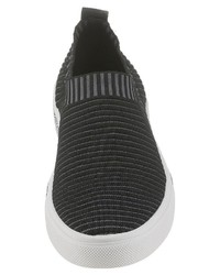 schwarze Slip-On Sneakers aus Segeltuch von bernie mev.