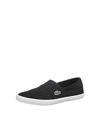 schwarze Slip-On Sneakers aus Segeltuch von Lacoste