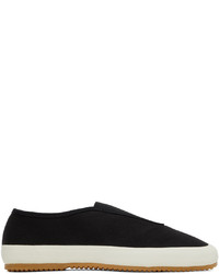 schwarze Slip-On Sneakers aus Segeltuch von Lemaire