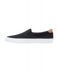 schwarze Slip-On Sneakers aus Segeltuch von YOURTURN