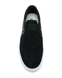 schwarze Slip-On Sneakers aus Wildleder von Nike