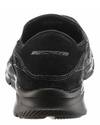 schwarze Slip-On Sneakers aus Wildleder von Skechers