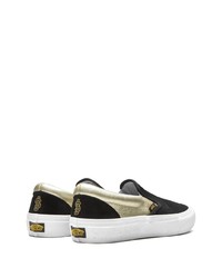 schwarze Slip-On Sneakers aus Wildleder von Vans