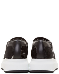 schwarze Slip-On Sneakers mit Blumenmuster von Alexander McQueen