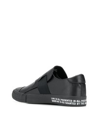 schwarze Slip-On Sneakers von Zucca